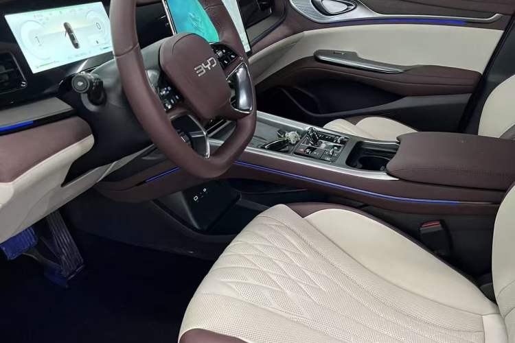 Used BYD Seal 2023 DM-i 1.5T 121km Flagship Model