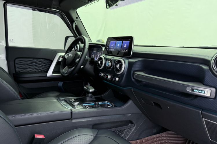 Used BAIC Off-Road BJ40 2024 2.0T Urban Hunter Honor Edition
