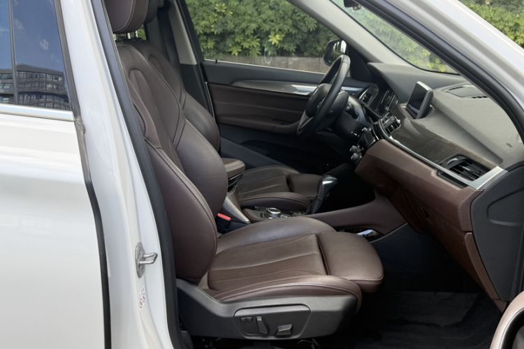 Used BMW X1 New Energy 2019 xDrive25Le Luxury Model Interior 6