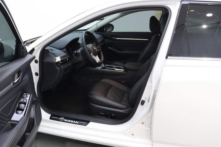 Used Nissan Teana 2022 2.0L XL-Upr Enjoyment Edition Interior 1