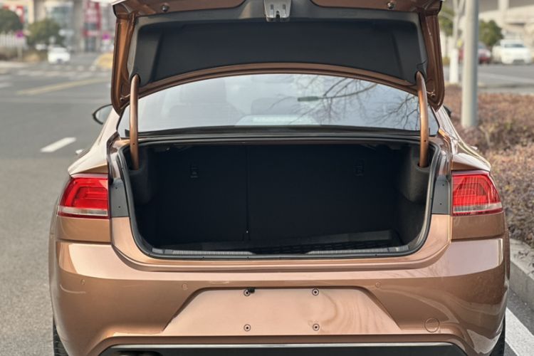 Used Volkswagen Lamando 2015 330TSI DSG Comfort Edition