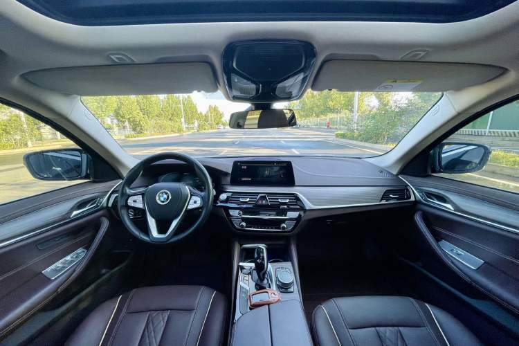 Used BMW 5 Series New Energy 2020 Mileage Upgrade Version 530Le Luxury Package