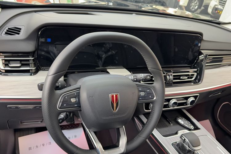 Used Hongqi HS5 2025 2.0T Two-Wheel Drive Flagship Pro Edition
