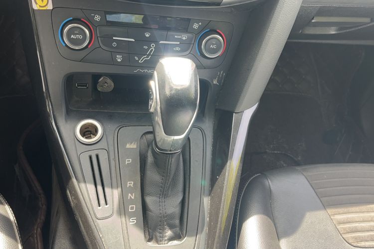 Used Ford Focus 2015 Sedan 1.6L Automatic Trend Model Gear Lever