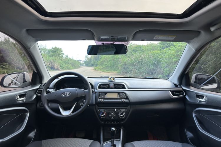 Used Hyundai Verna (older generation) 2017 1.4L Automatic YueXiang Edition China V-standard
