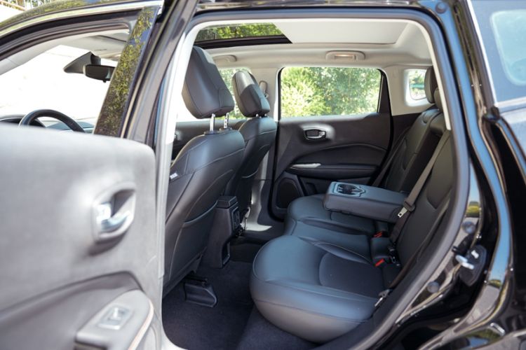 Used Jeep Compass 2019 200T Automatic Family Edition - Connected Large Screen Version