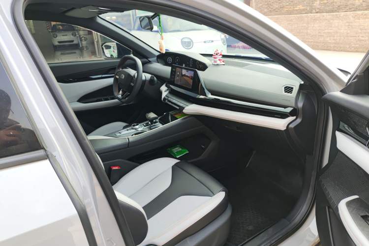 Used Qiyuan A06 2023 Base Model