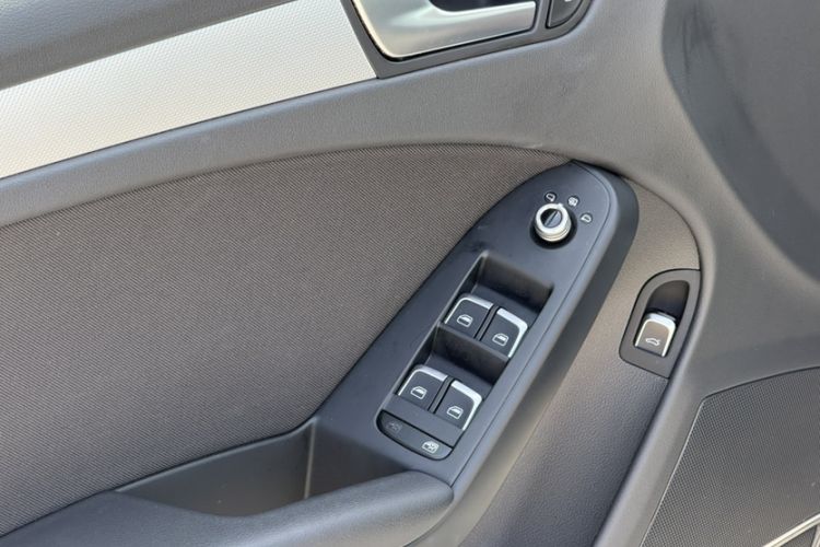 Used Audi A4L 2016 30 TFSI Collector's Edition Automatic Comfort Model