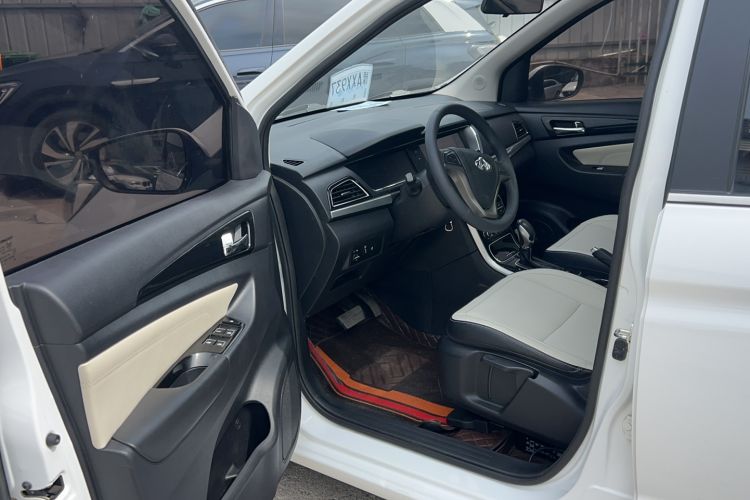 Used CHANGAN KAICHENG Oushang A600 2018 1.6L Automatic Luxury Model
