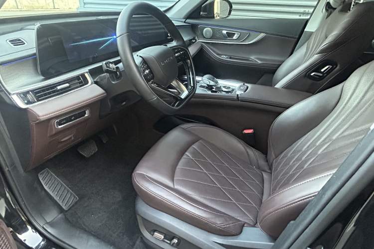 Used Chery Tiggo 8 PRO 2022 290T Two-Wheel Drive Haohan Edition 5 Seats Interior 3