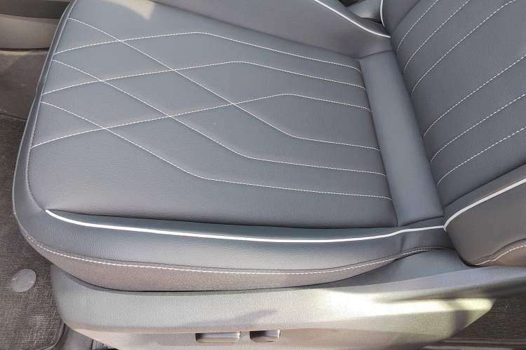 Used Volkswagen Tiguan L 2024 300TSI Automatic Two-Wheel Drive Smart Edition Exterior 6