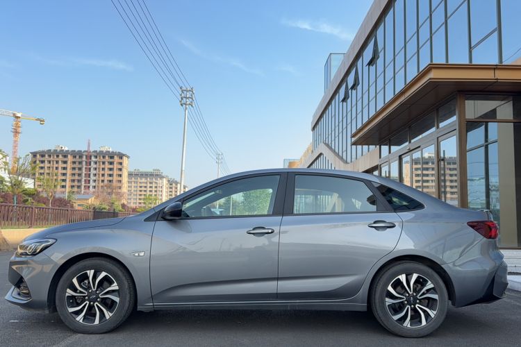 Used Chevrolet Monza 2022 Light Hybrid RS 330T Automatic Comfort Edition Exterior 3