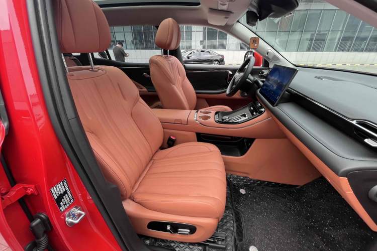 Used AION V 2024 Aion Tyrannosaurus 650 LiDAR Edition
