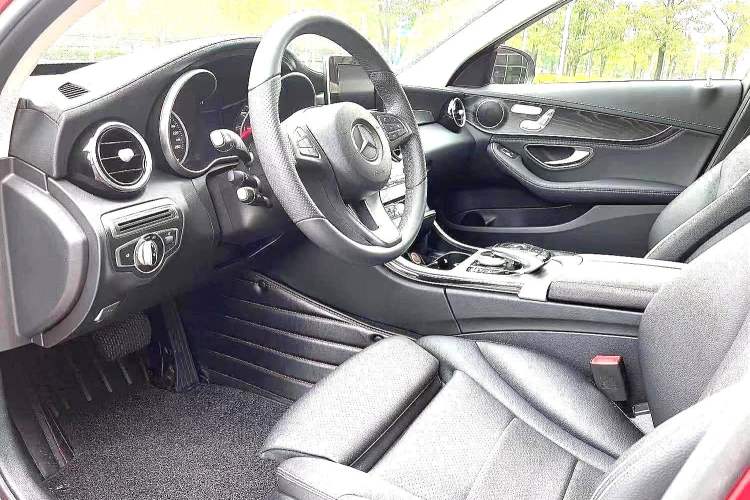 Used Mercedes-Benz C-Class 2017 Facelift C 200 L Sport Edition Interior 1