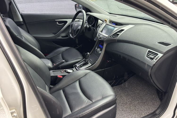Used Hyundai Elantra (5th Generation / Langdong) 2015 1.6L Automatic Luxury Model