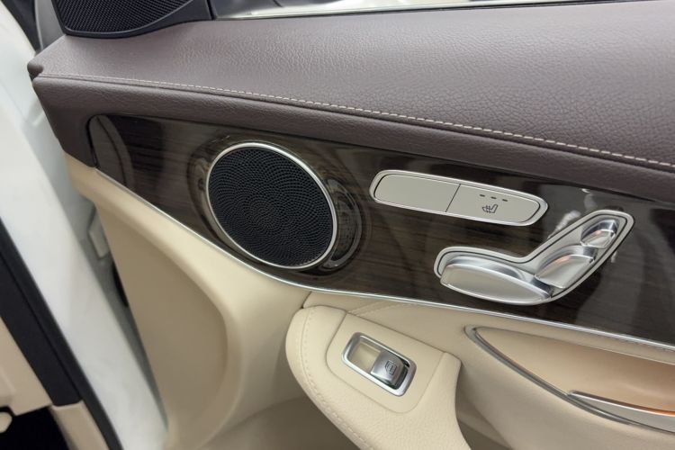 Used Mercedes-Benz GLC 2017 GLC 260 4MATIC Luxury Model