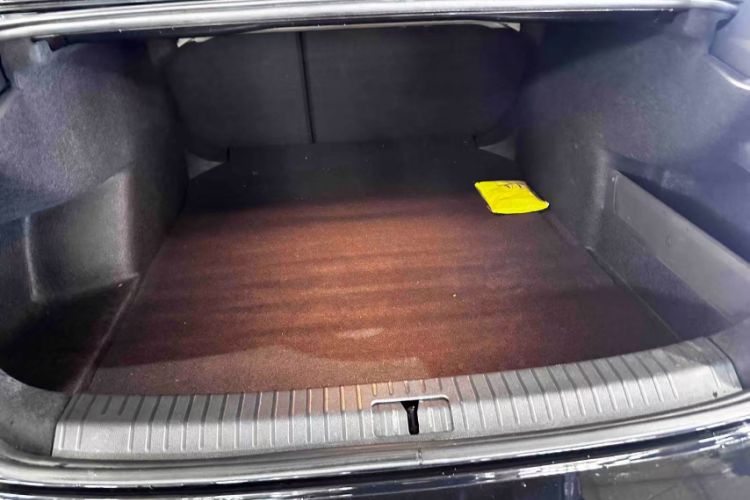 Used Volkswagen Passat 2025 Outstanding Model 330TSI Starry Elite Edition Interior 7