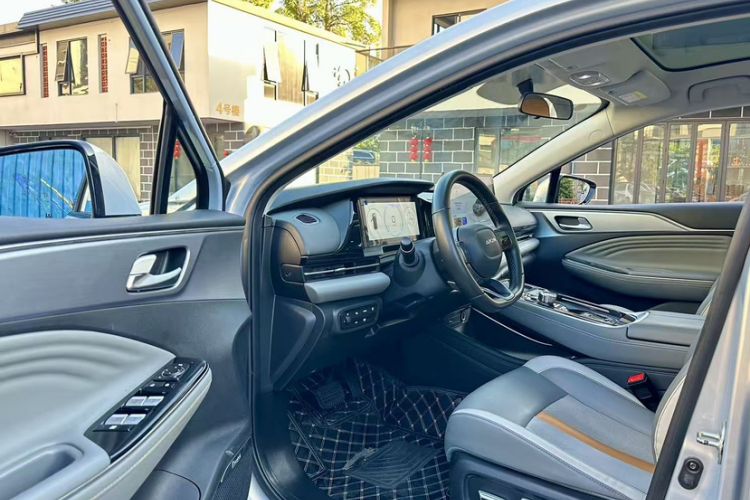 Used AION S Plus 2022 70 Intelligent Edition Interior 1