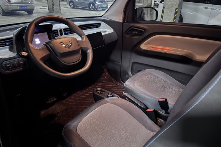 Used Wuling Hongguang MINIEV 2020 Freedom Version Lithium Iron Phosphate Interior 1