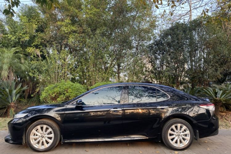 Used Toyota Camry 2018 2.0G Luxury Edition Exterior 3