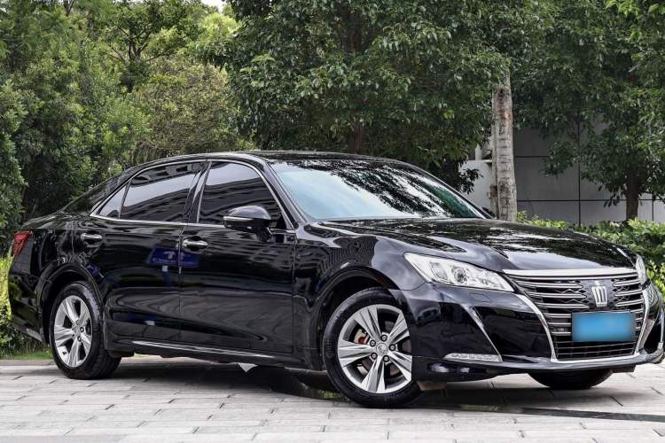 Used Toyota Crown 2015 2.0T Fashion Edition
