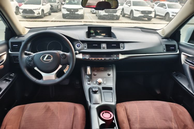 Used Lexus CT 2014 CT200h Comfort Edition Two-Tone
