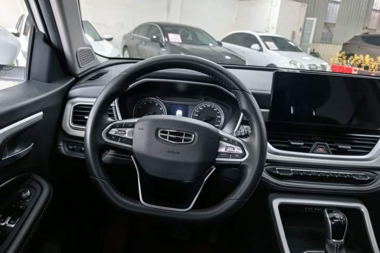 Used Geely Auto Vision X6 2020 1.4T CVT Luxury Edition
