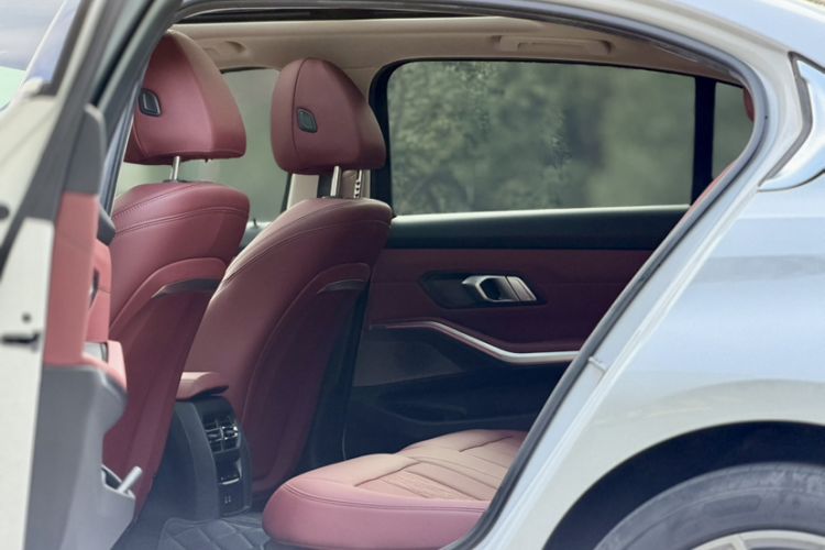 Used BMW i3 2024 eDrive 35 L