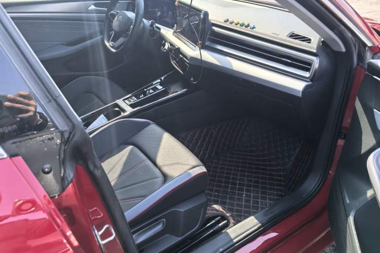 Used Volkswagen Lamando 2023 Lavida L 280TSI DSG Cool & Spicy Edition
