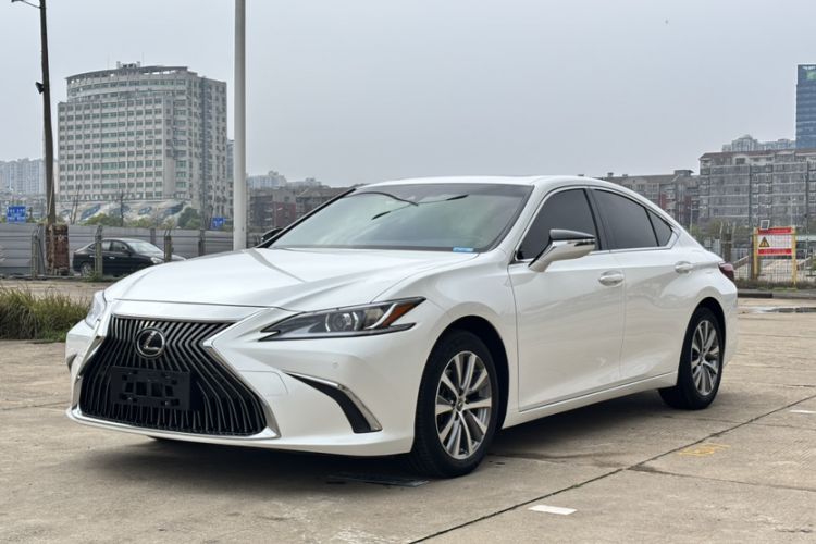 Used Lexus ES 2020 260 Excellence Edition