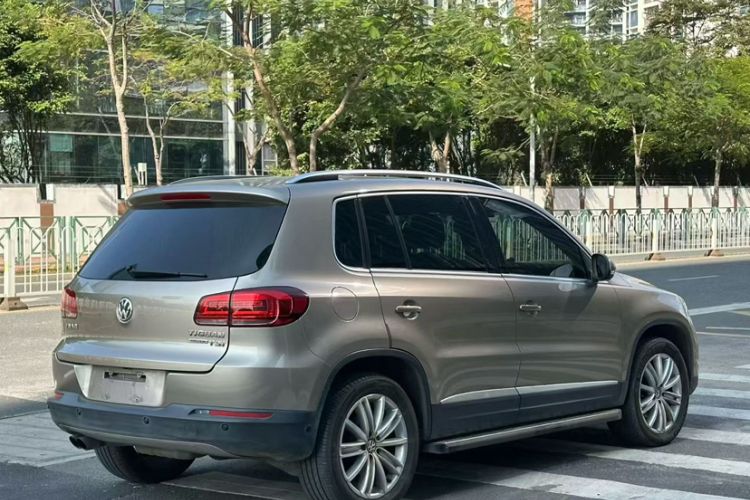 Used Volkswagen Tiguan L 2013 2.0 TSI Automatic All-Wheel-Drive Flagship Edition