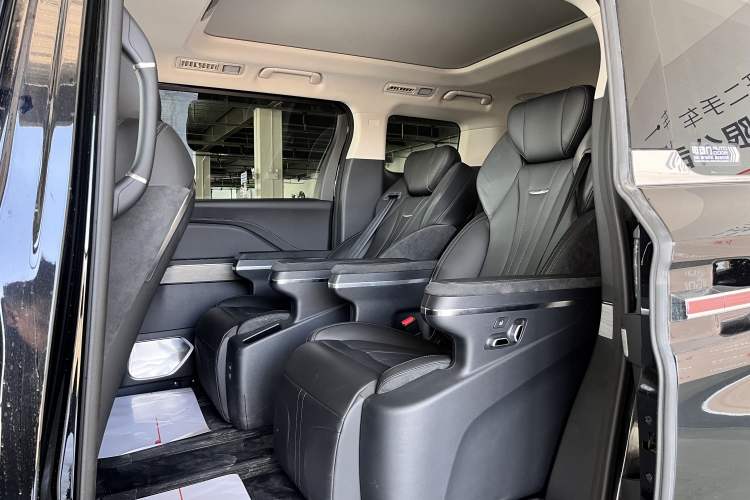 Used Hongqi HQ9 PHEV 2024 2.0T Four-Wheel Drive Business Edition