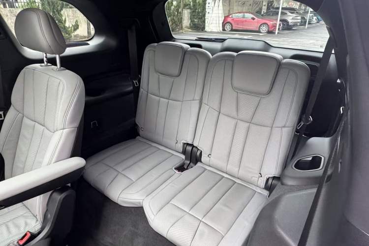 Used Nio ES8 2020 580 km Range Signature Edition Six-Seater Version Interior 8