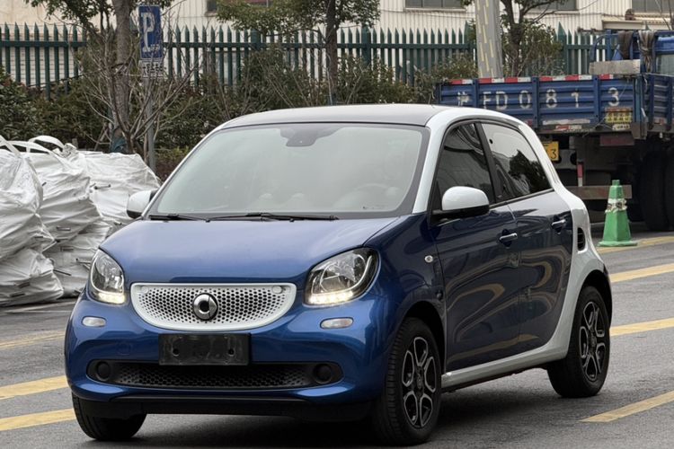 Used smart forfour 2018 0.9T 66 kW Pioneer Edition
