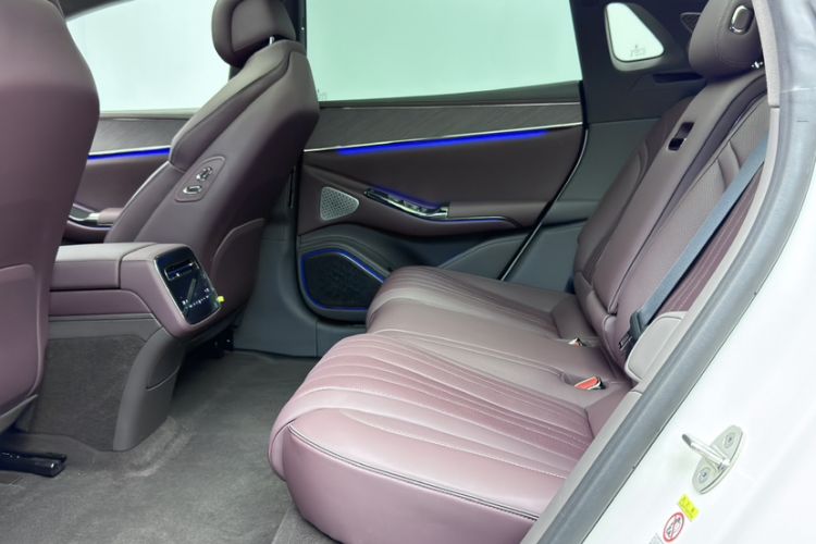 Used Denza Z9GT 2024 1100 Four-Wheel Drive Ultra Version Interior 9