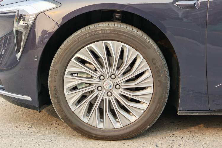 Used Buick L7 2025 Model Aivia