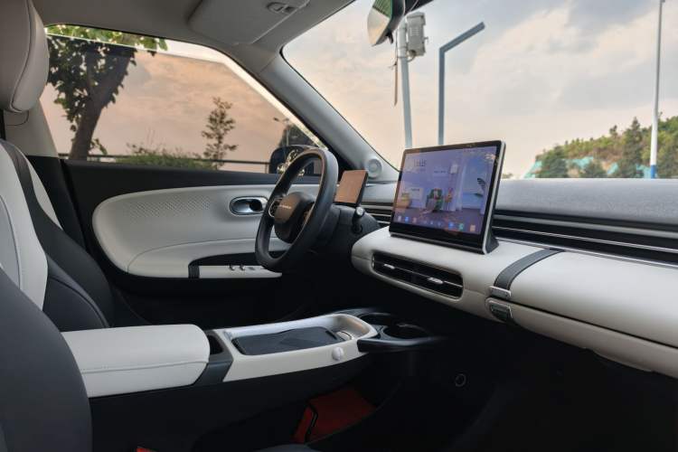 Used Dongfeng NAMMI 01 2024 New Edition 330 Air
