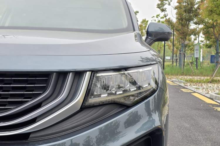 Used Geely Auto Haoyue 2020 1.8TD DCT Luxury Model 5 Seats Left Front Headlight