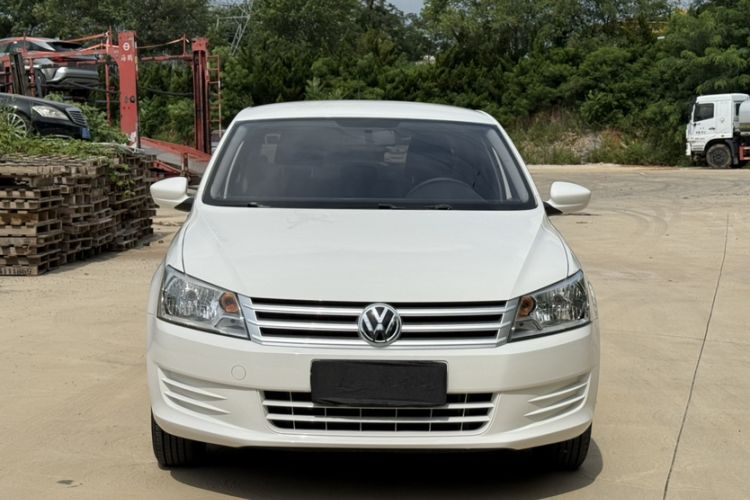 Used Volkswagen Santana 2015 1.4L Manual Fashion Edition Exterior 1