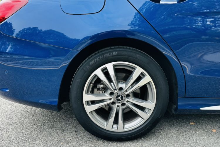 Used Mercedes-Benz C-Class 2019 C 180 L Fashion Edition Sport Version Exterior 2