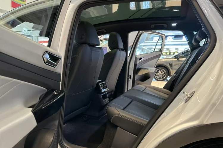 Used Volkswagen ID.4 X 2023 Pure Long-Range Version