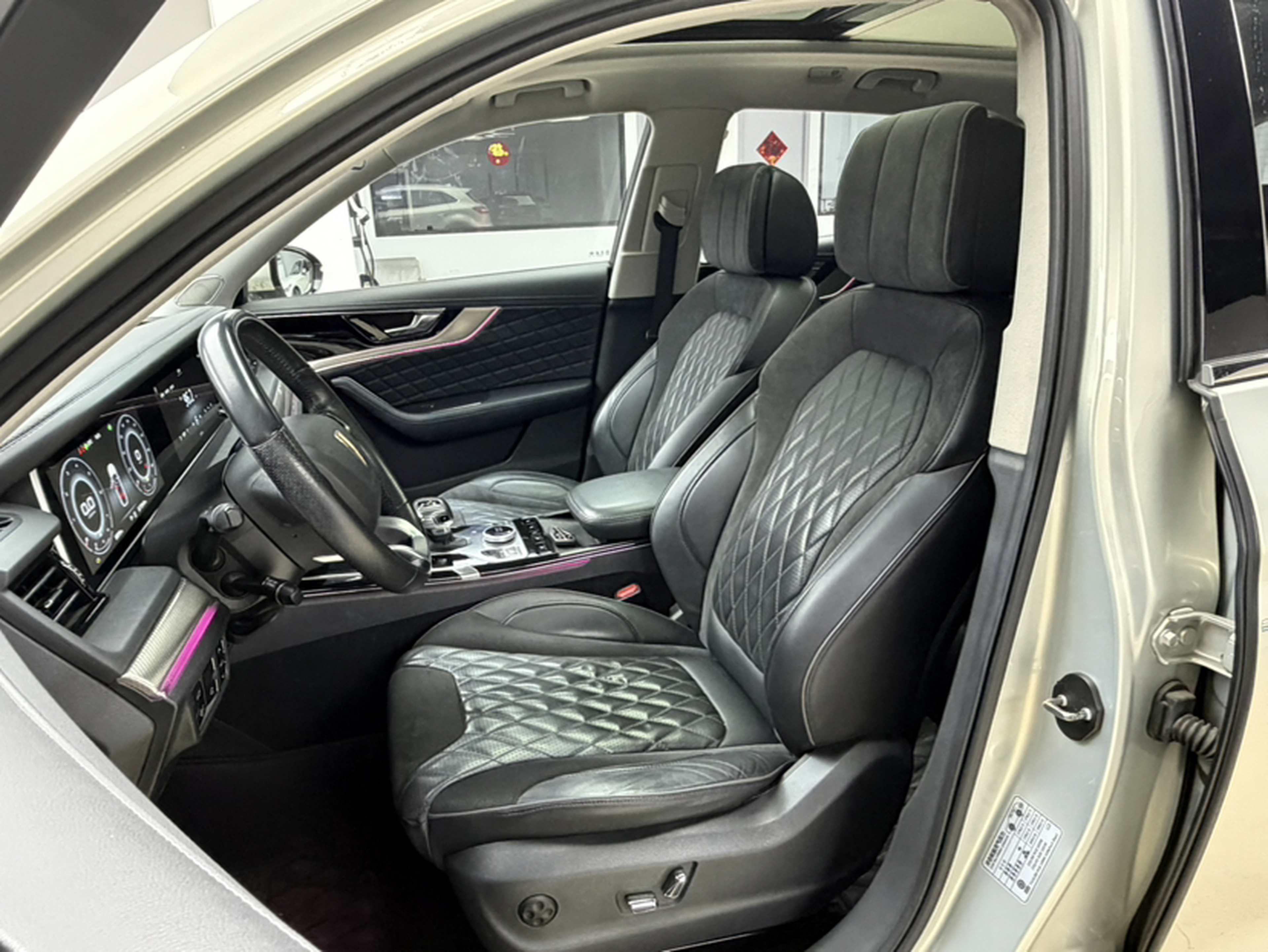 Interior delantero