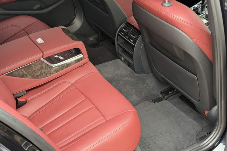 Used BMW 5 Series 2018 Restyled 530Li Leading Edition M Sport Package
