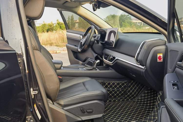 Used BYD Tang 2018 2.0T Automatic Smart Connect Prestige 7-Seater China V Standard