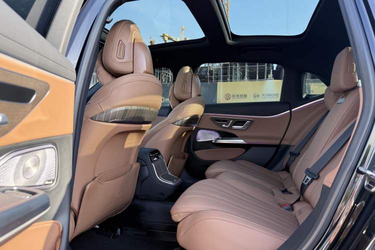 Used Mercedes-Benz E-Class 2025 E 300 L Luxury Model