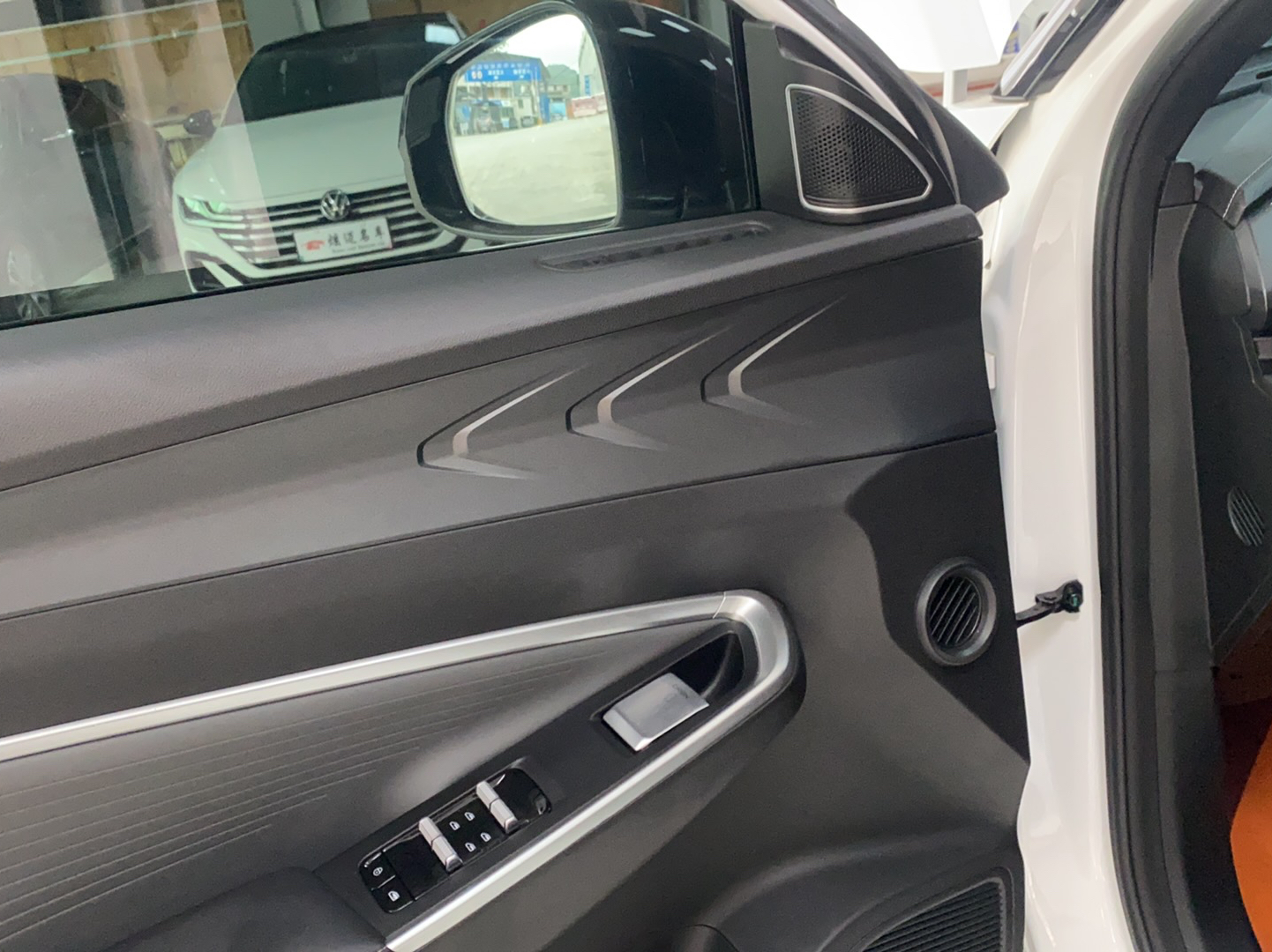 Geely Auto Emgrand X7 Sport 2023 Boyue COOL 1.5TD Smart Connect+ — снимка 11