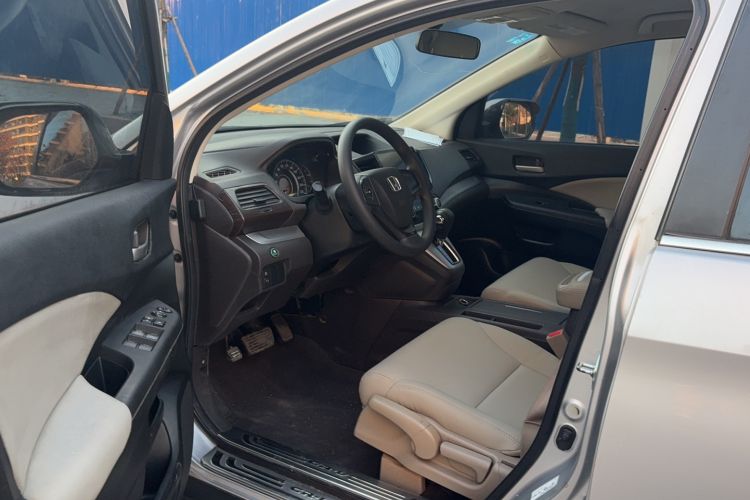 Used Honda CR-V 2012 2.0L two-wheel drive urban version