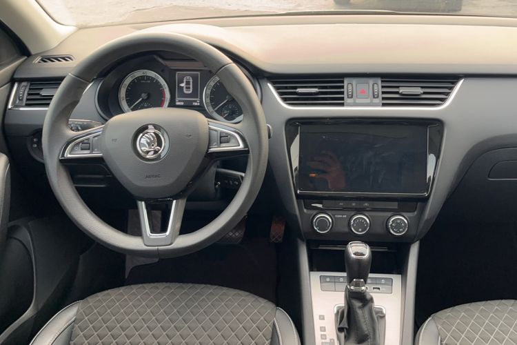 Used Skoda Octavia 2019 1.5L Automatic Luxury Edition
