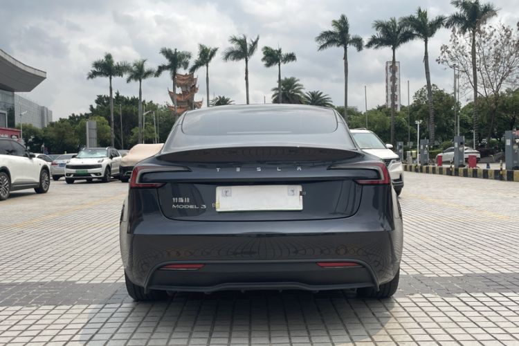 Used Tesla Model 3 2025 Rear-Wheel-Drive Version Exterior 3