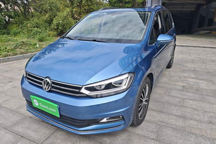 Used Volkswagen Touran 2016 Volkswagen Touran L 330TSI DSG Luxury Edition